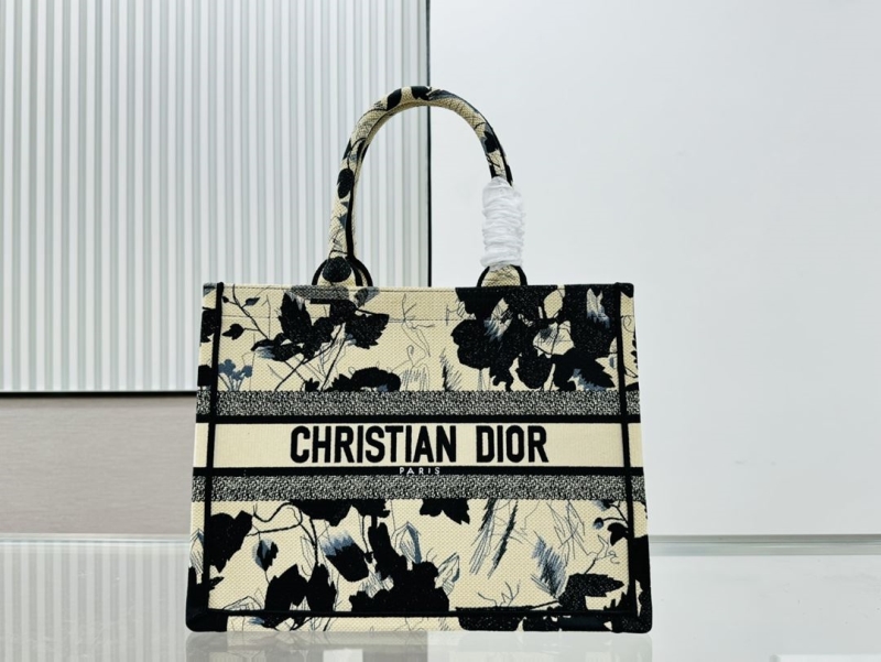 Dior Shopping Bags